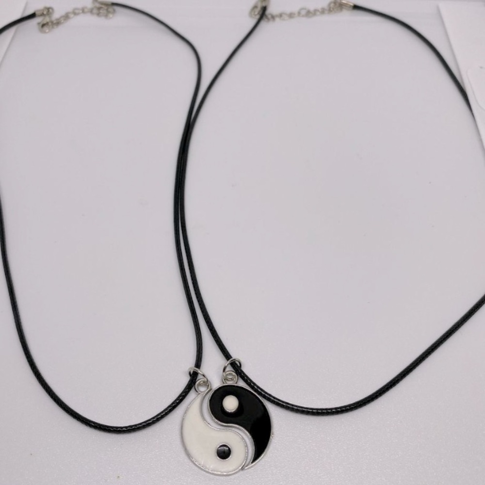 2 pcs Ying Yang Necklace Set.